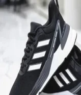 جوتي أديداس سوبربوست جديد واصلي من اديداس بالكرتون مقاس 44 للبيع