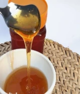 عسل طبیعی و خالص عسل عالي الجودة . 100٪ عسل طبيعي نقي