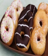 دونات 9 حبات بدينارين و18 حبة بـ 4 دينار ونص